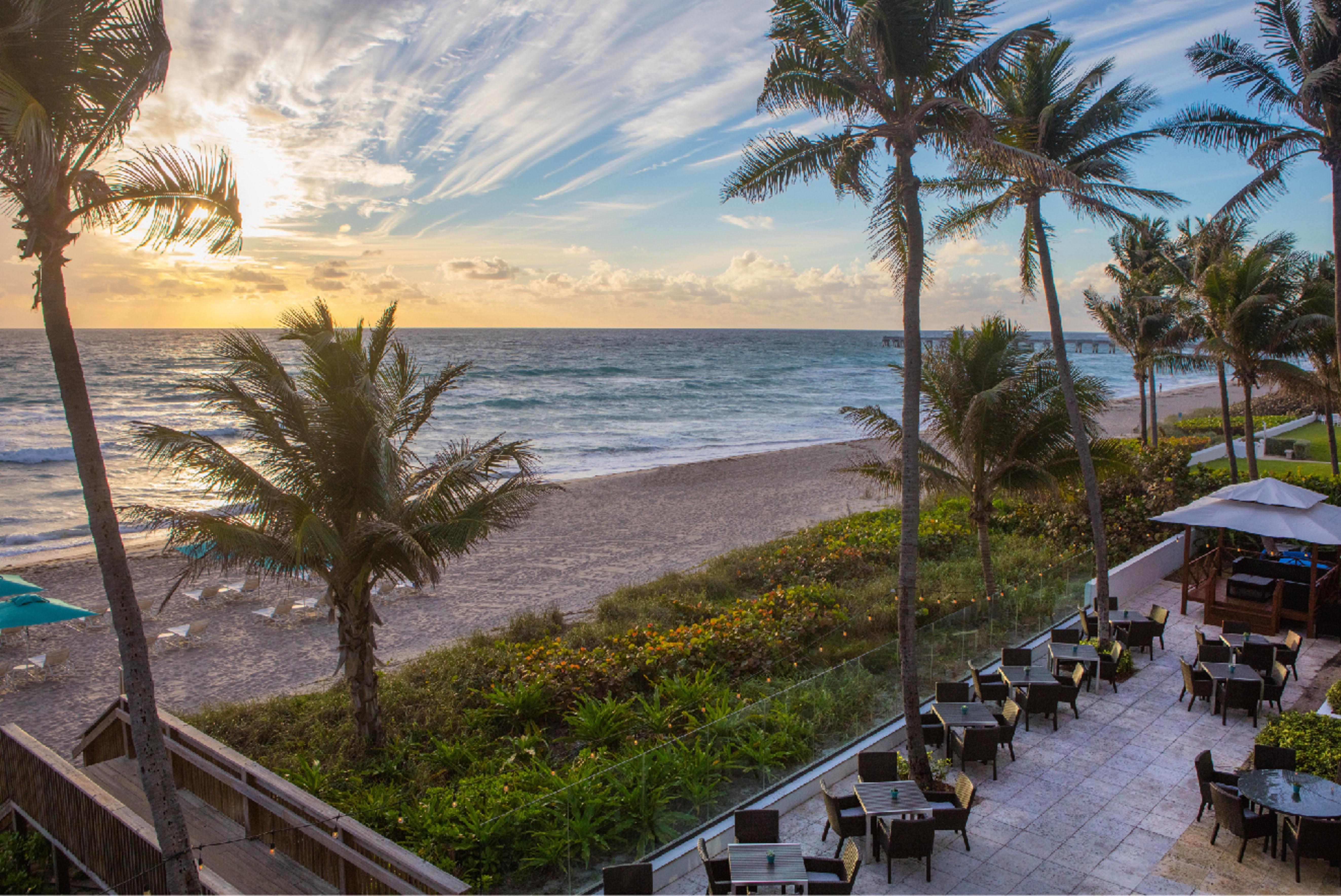 Tideline Palm Beach Ocean Resort And Spa Exterior foto