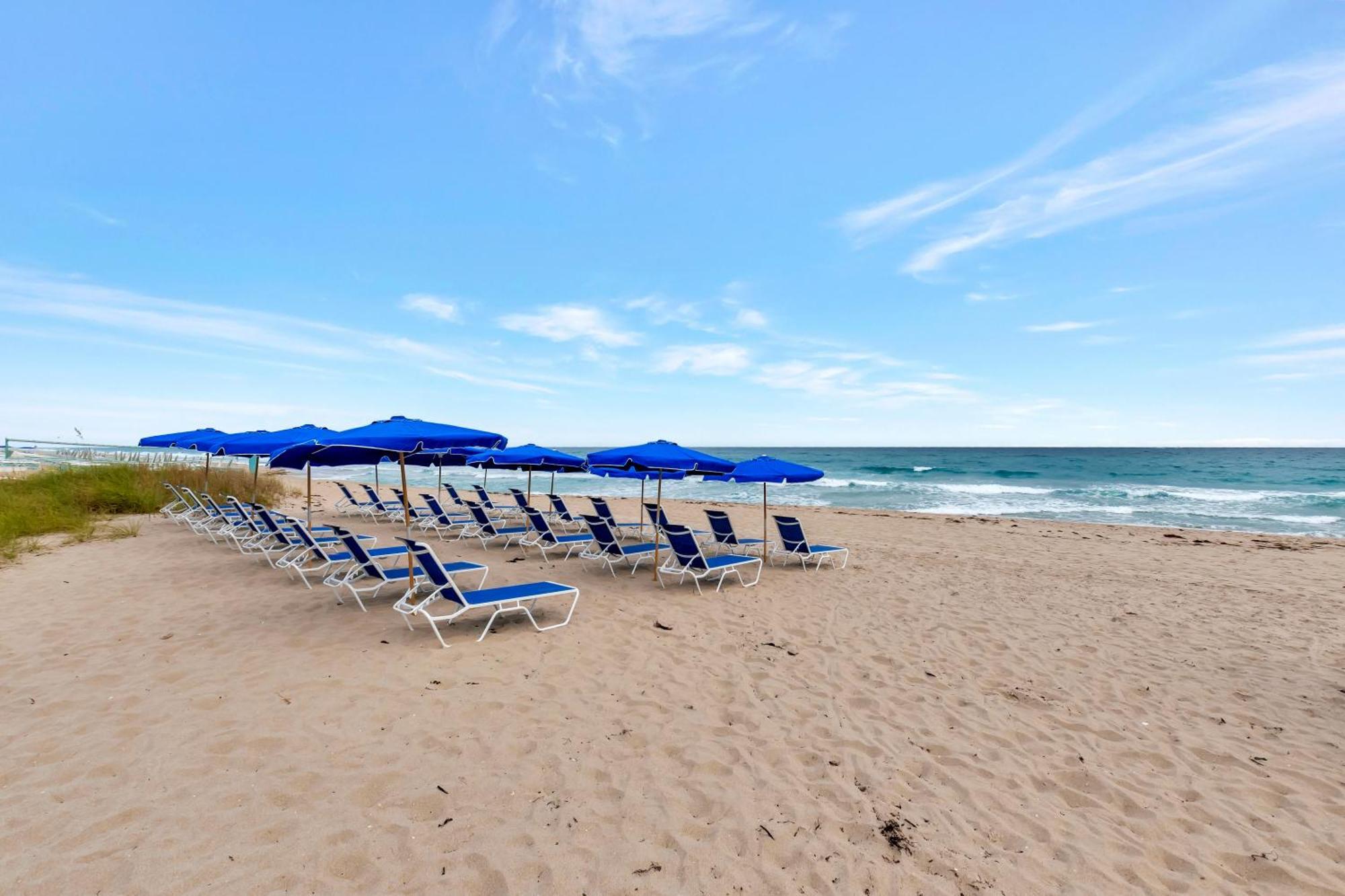 Tideline Palm Beach Ocean Resort And Spa Exterior foto